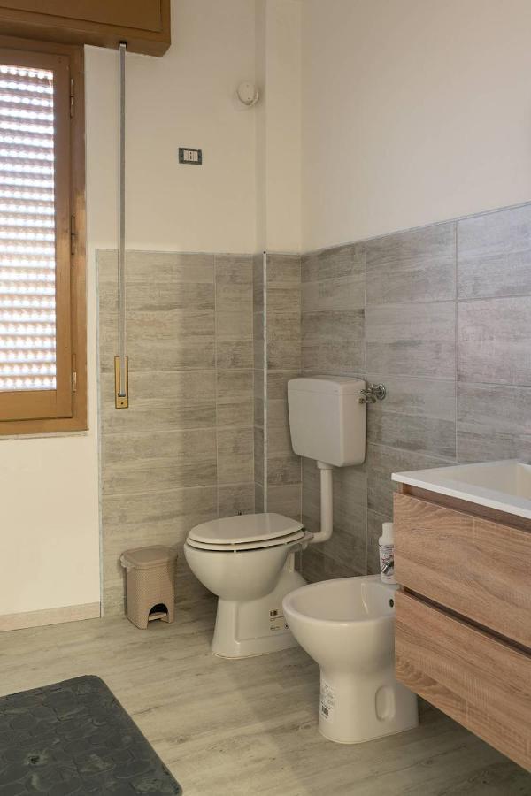 Monfalcone City Room Rental Apartment Кальярі Екстер'єр фото